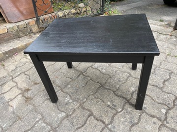 table en bois IKEA noire