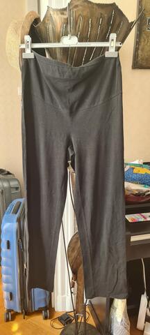 2 pantalons de grossesse T. 34/36