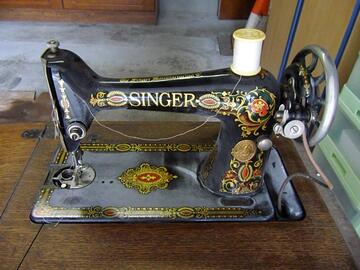 Machine à coudre Singer ancienne