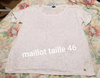 tee-shirt taille 46/48