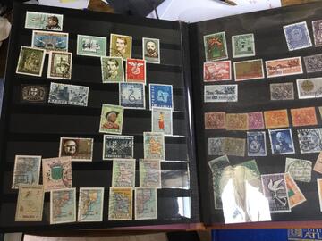 2 pages timbres Portugal