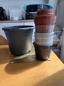 pots en plastique pour plantation