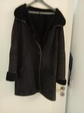 manteau taille 44 en mouton retourné sur Briançon