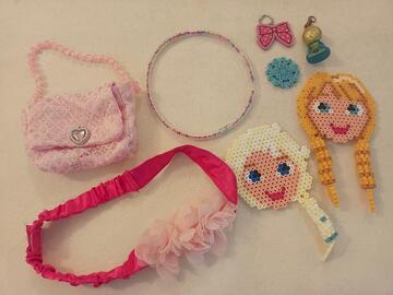 Lot d'accessoires pour petite fille