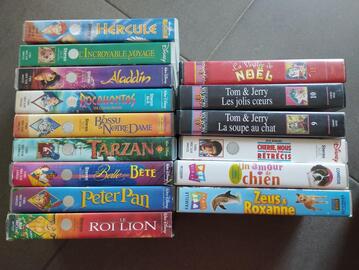 Lot de cassettes VHS Disney et autres