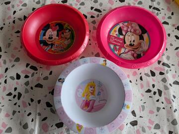 assiette en plastique enfant