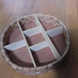 Panier rond à en bois et osier à compartiments