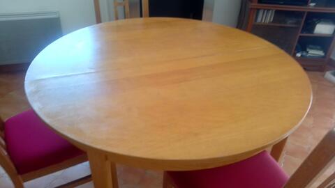 table salle a manger en bois+3chaises