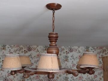 Lustre en bois