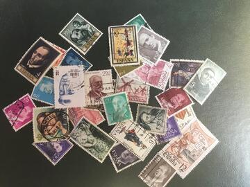 joli lot timbres Espagne le 9/8