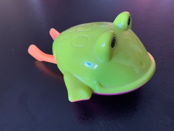 Jouet grenouille mécanique pour le bain