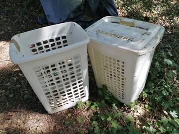 2 Panières à linge blanche