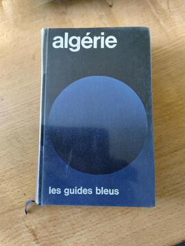 Ancien guide de voyage Algérie