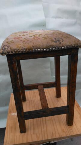 Tabouret à restaurer