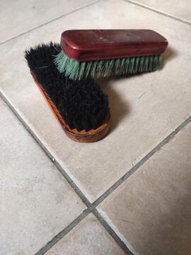 2 brosses pour cirage chaussures