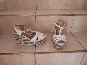 chaussures blanches