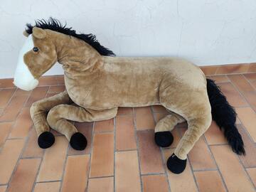 Grande peluche cheval