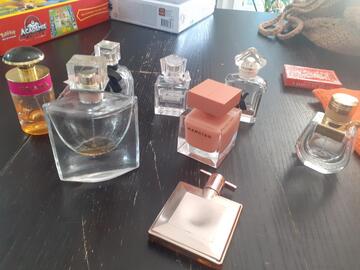 flacons de parfums vide