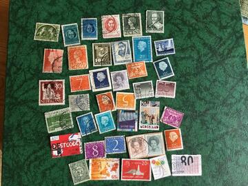 lot unique 40 timbres Pays bas