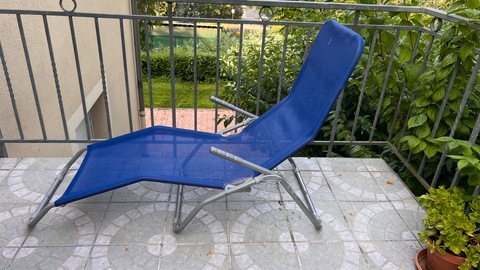 chaise longue