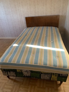 Sommier + matelas + tête de lit 120x190