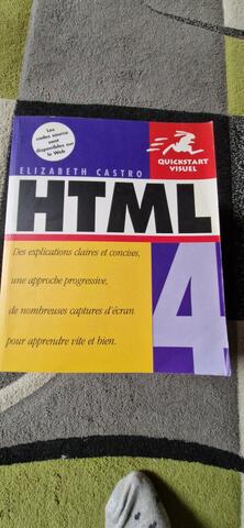 livre html d'Élisabeth castro