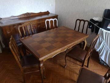 ensemble meuble bas ,table et chaises