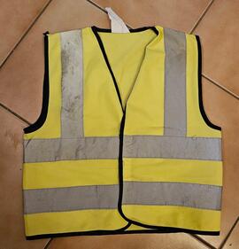 Gilet jaune jeune enfant