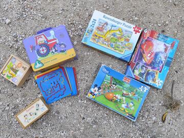 Lot de puzzles enfant