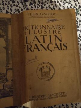 dictionnaire français latin