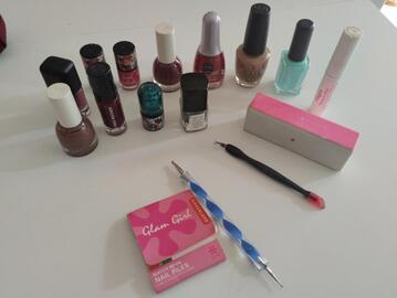 lot de vernis