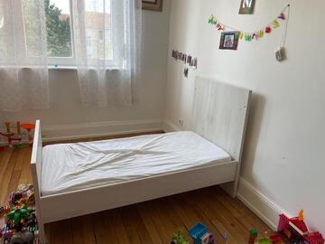 lit transformable bébé/enfant avec son matelas