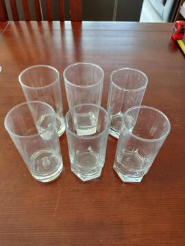 lot de 12 verres (6 verres 14 cm dépareillés + 4 verres 18 cm)