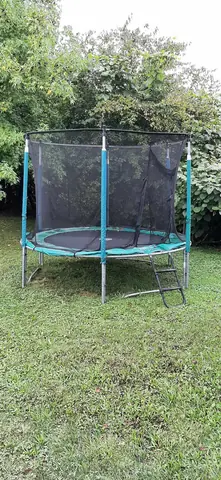 Trampoline