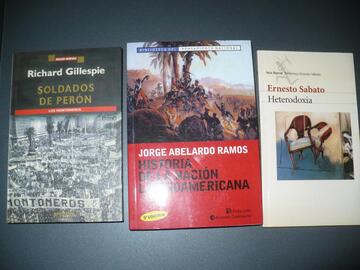 Trois livres en Espagnol