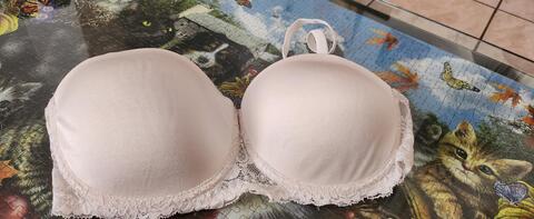 donne soutien gorge blanc