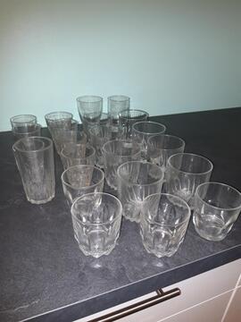 série lot de verres bon état