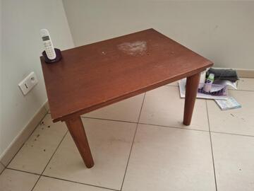 donne table basse et lit d'enfant