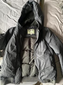 Manteau/Veste Schott taille S à donner