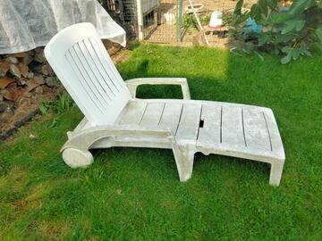 chaise longue