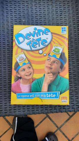 Devine tête