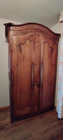 Armoire ancienne