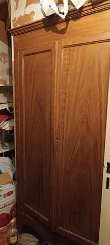 Armoire ancienne en bois