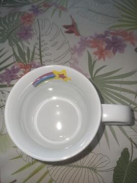 donne petite tasse Peppa pig