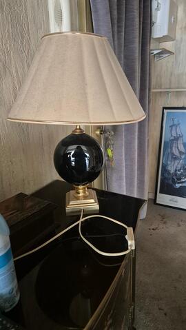 Don lampe avec pied noir