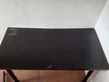 table en bois noire urgent