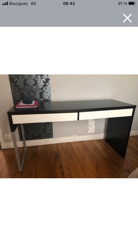 bureau IKEA très bon etat