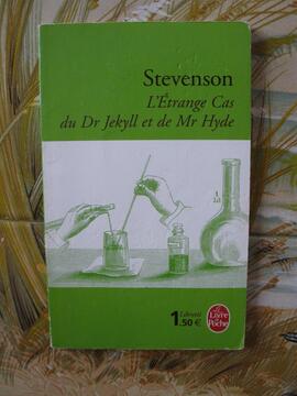 Livre L'Etrange Cas du Dr Jeckyll et deMr Hyde de Stevenson