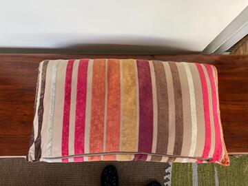 2 parures de draps et coussin déco