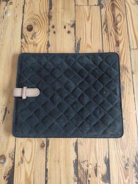 pochette en cuir pour tablette